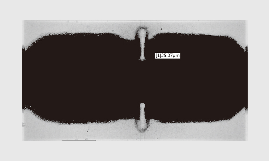 紫外-刀口寬度-25μm.jpg